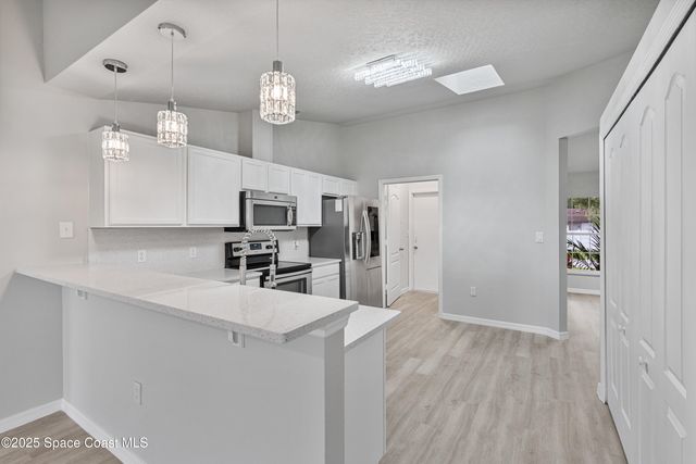 903 Raleigh Road SE, Palm Bay, FL 32909