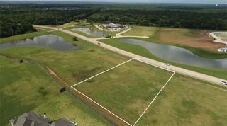 165 VERSAILLES Boulevard, Alexandria, LA 71303