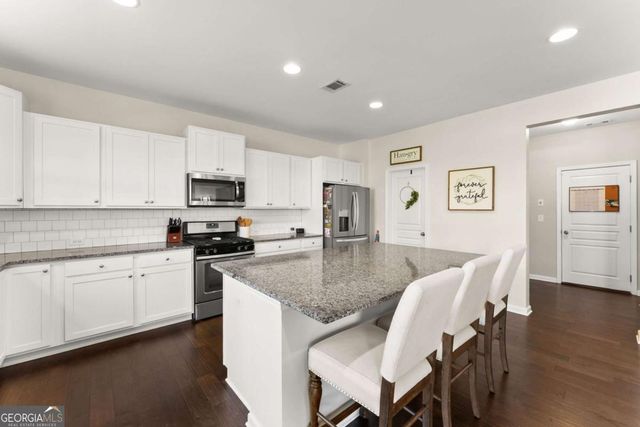 2064 Woodmarsh Circle, Auburn, GA 30011