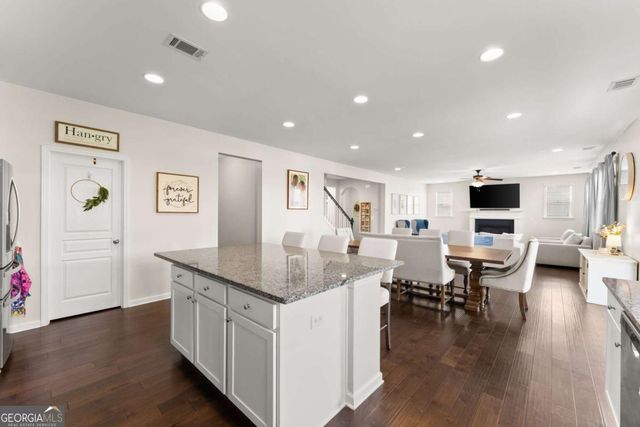2064 Woodmarsh Circle, Auburn, GA 30011