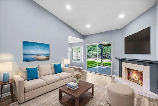 20061 Shadow Hills Court, Saugus, CA 91390