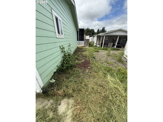 100 RIVER BEND Rd 74, Reedsport, OR 97467