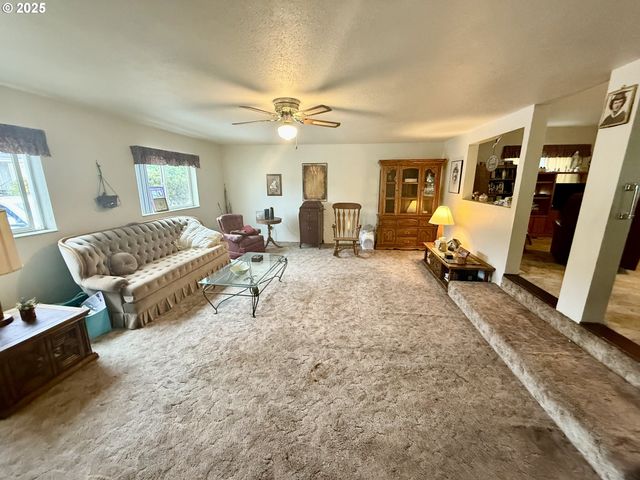 100 RIVER BEND Rd 74, Reedsport, OR 97467