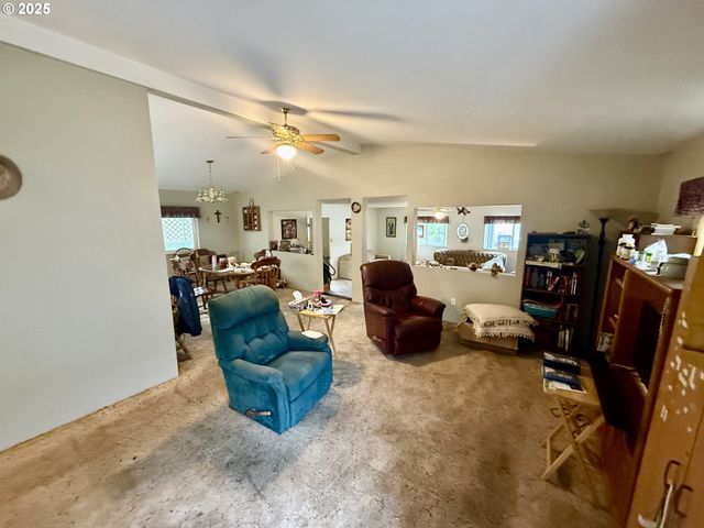 100 RIVER BEND Rd 74, Reedsport, OR 97467