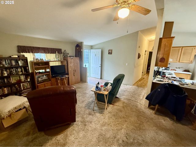 100 RIVER BEND Rd 74, Reedsport, OR 97467