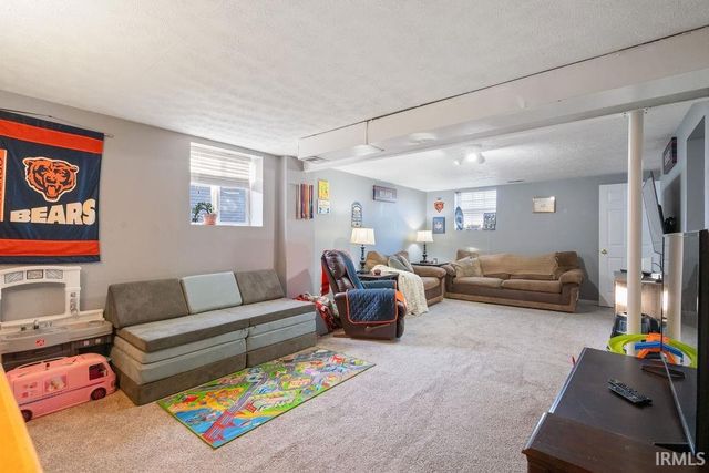 2000 TAM-O-SHANTER Lane, Kokomo, IN 46902