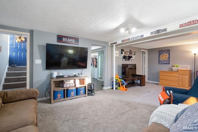 2000 TAM-O-SHANTER Lane, Kokomo, IN 46902