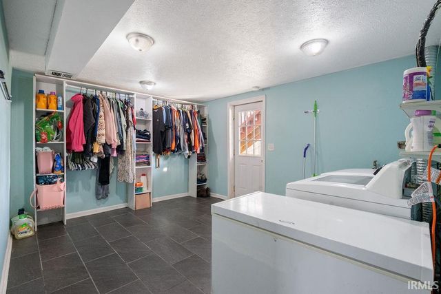 2000 TAM-O-SHANTER Lane, Kokomo, IN 46902