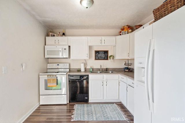 2000 TAM-O-SHANTER Lane, Kokomo, IN 46902