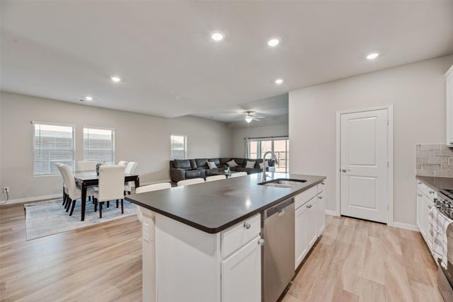285 Sunshine Lane, Lavon, TX 75166