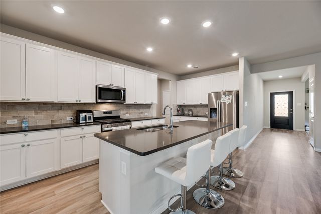 285 Sunshine Lane, Lavon, TX 75166