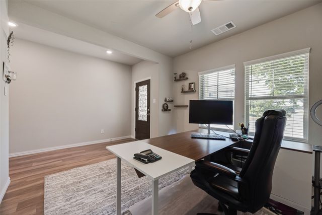 285 Sunshine Lane, Lavon, TX 75166