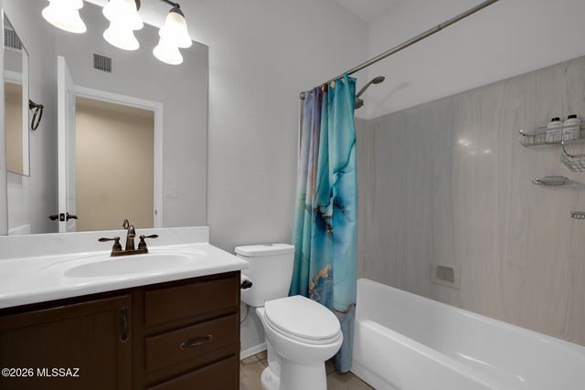 504 W Spearhead Road, Tucson, AZ 85737