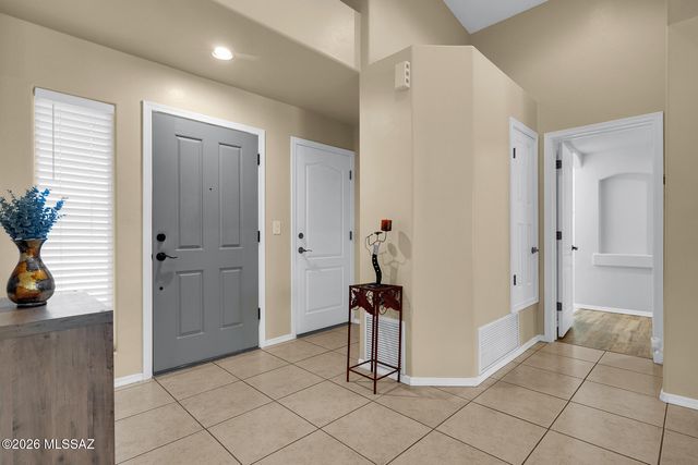 504 W Spearhead Road, Tucson, AZ 85737