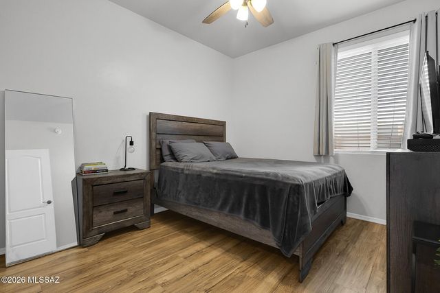 504 W Spearhead Road, Tucson, AZ 85737