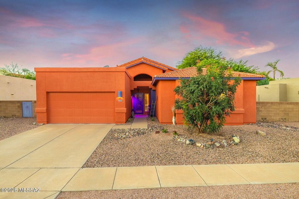 504 W Spearhead Road, Tucson, AZ 85737