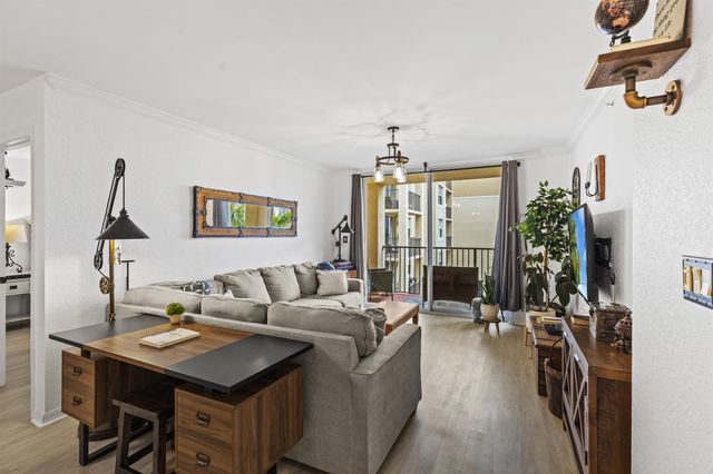 1801 N Flagler Drive 721, West Palm Beach, FL 33407