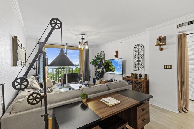 1801 N Flagler Drive 721, West Palm Beach, FL 33407