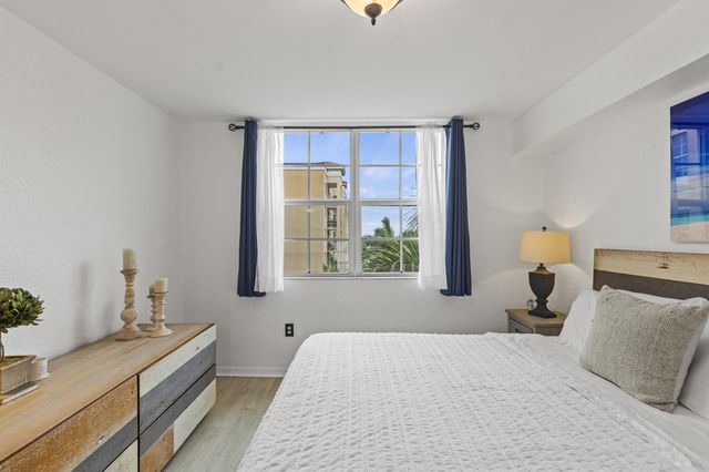 1801 N Flagler Drive 721, West Palm Beach, FL 33407