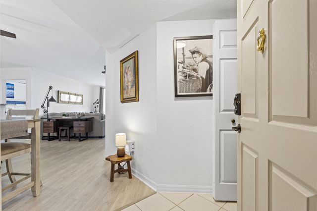 1801 N Flagler Drive 721, West Palm Beach, FL 33407