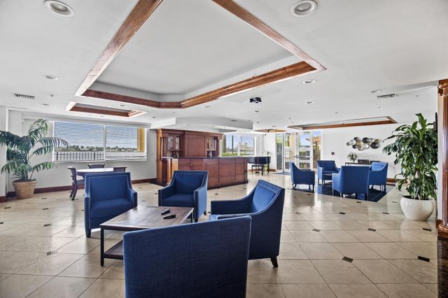 1801 N Flagler Drive 721, West Palm Beach, FL 33407