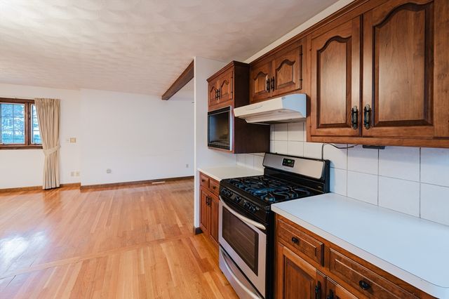 295 Commonwealth Ave, New Bedford, MA 02740