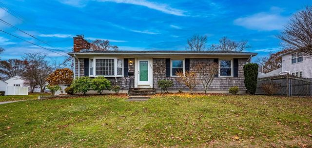 295 Commonwealth Ave, New Bedford, MA 02740