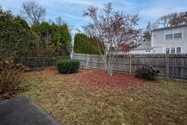 295 Commonwealth Ave, New Bedford, MA 02740