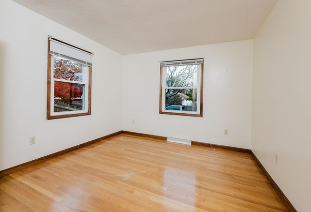 295 Commonwealth Ave, New Bedford, MA 02740