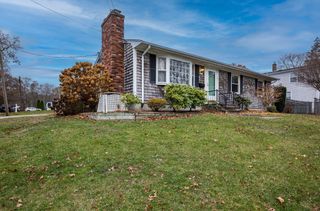 295 Commonwealth Ave, New Bedford, MA 02740