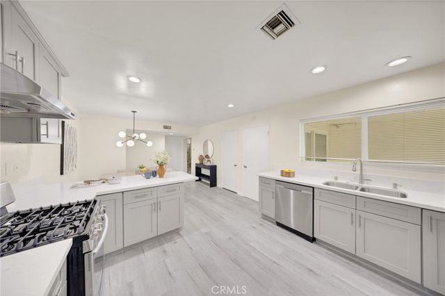 5582 N Charlotte Avenue, San Gabriel, CA 91776