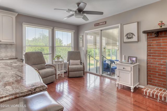 6 Carrazal Court, Toms River, NJ 08757