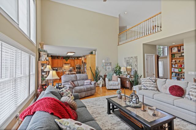 2025 Grandview Dr, Greenbrier, TN 37073