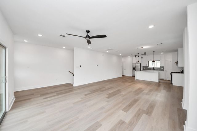 5630 Dolores Street, Houston, TX 77057
