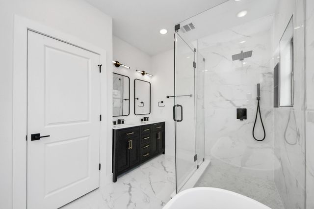 5630 Dolores Street, Houston, TX 77057