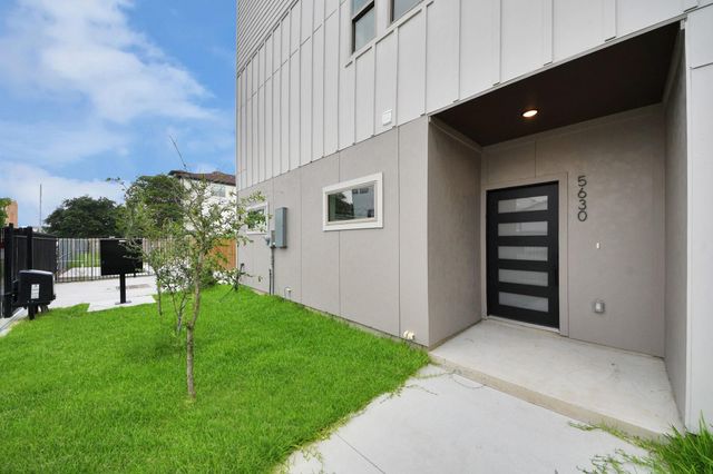 5630 Dolores Street, Houston, TX 77057