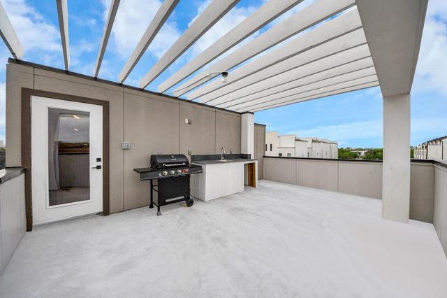 5630 Dolores Street, Houston, TX 77057