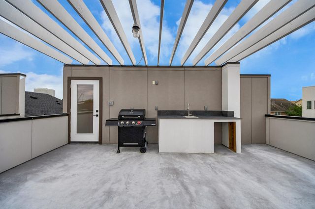 5630 Dolores Street, Houston, TX 77057