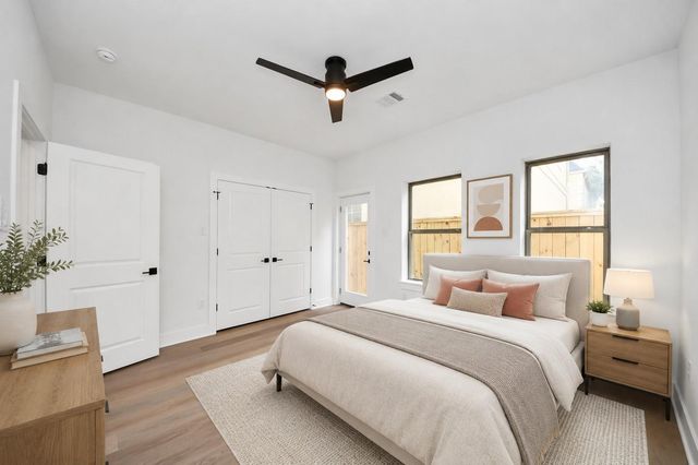 5630 Dolores Street, Houston, TX 77057