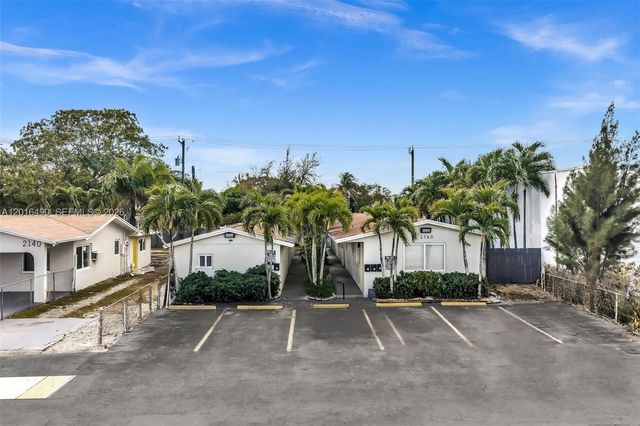 2140 NW 29th Street, Oakland Park, FL 33311