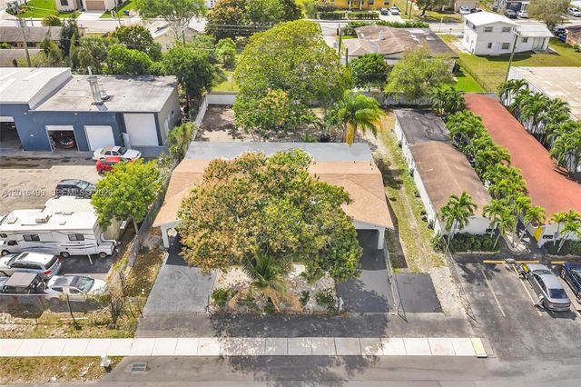 2140 NW 29th Street, Oakland Park, FL 33311