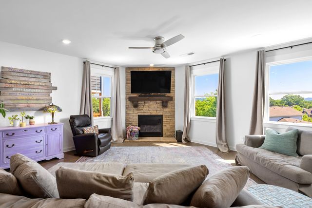 2273 Maytown Cir, Thompsons Station, TN 37179