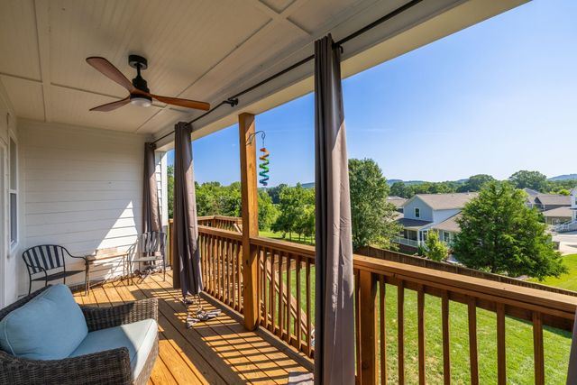 2273 Maytown Cir, Thompsons Station, TN 37179