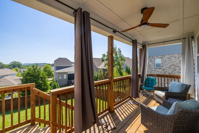 2273 Maytown Cir, Thompsons Station, TN 37179