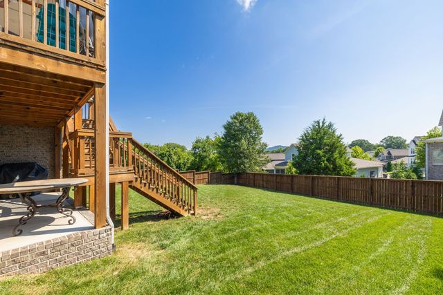 2273 Maytown Cir, Thompsons Station, TN 37179