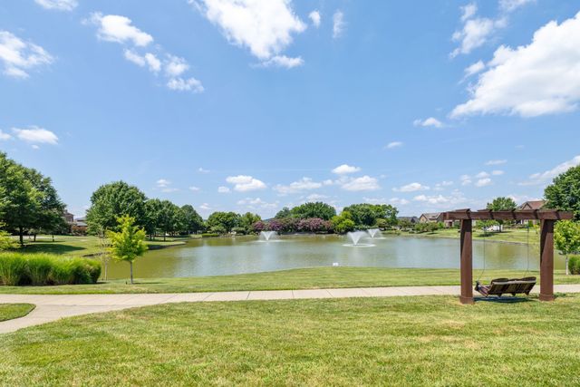 2273 Maytown Cir, Thompsons Station, TN 37179