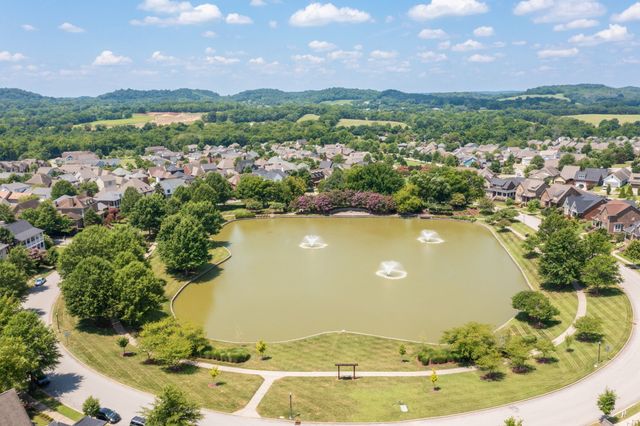 2273 Maytown Cir, Thompsons Station, TN 37179