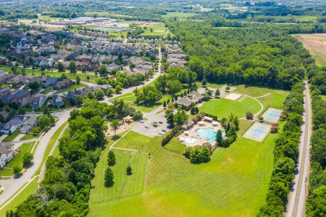 2273 Maytown Cir, Thompsons Station, TN 37179