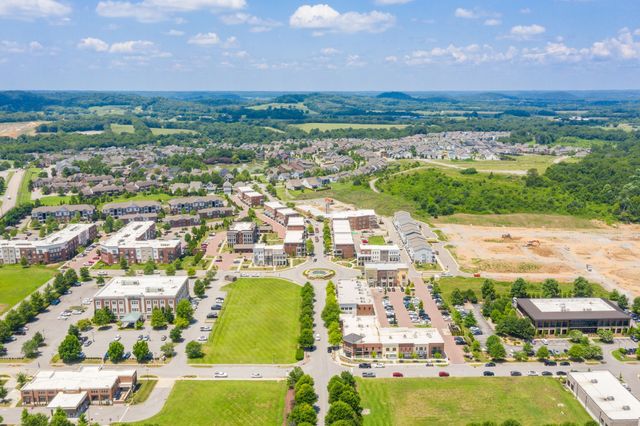 2273 Maytown Cir, Thompsons Station, TN 37179