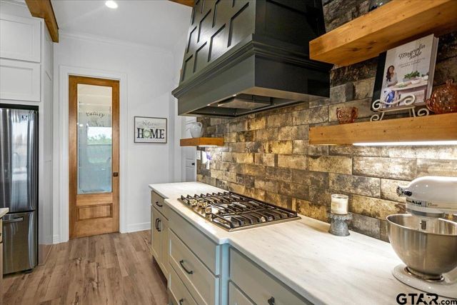 206 Serenity Drive, Bullard, TX 75757